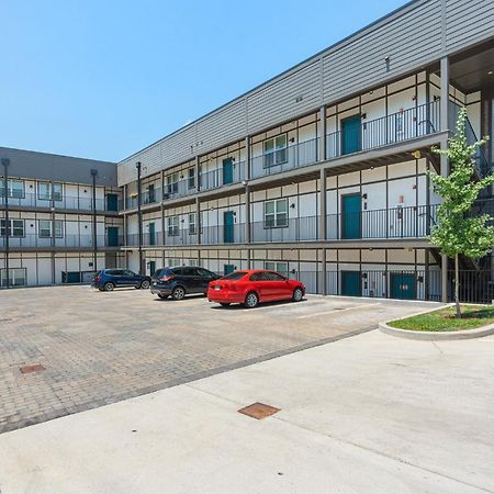 Modern Nashville Condo 5 Beds -3 Miles To Downtown ภายนอก รูปภาพ