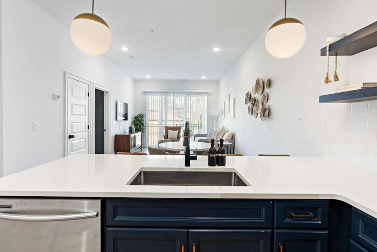 Modern Nashville Condo 5 Beds -3 Miles To Downtown ภายนอก รูปภาพ