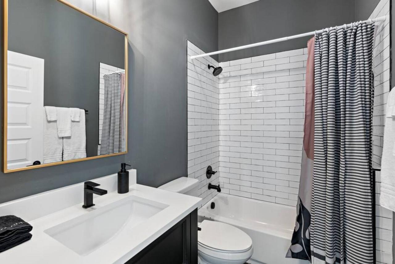 Modern Nashville Condo 5 Beds -3 Miles To Downtown ภายนอก รูปภาพ